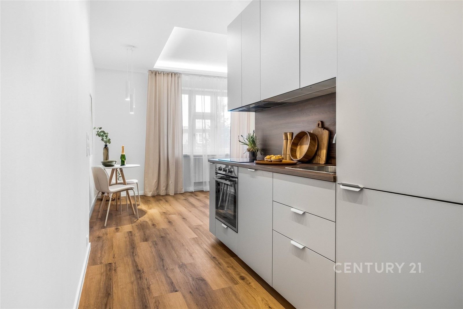 Pronájem byt 1+kk - Jeseniova 1907, Praha Žižkov, 28 m² - 5