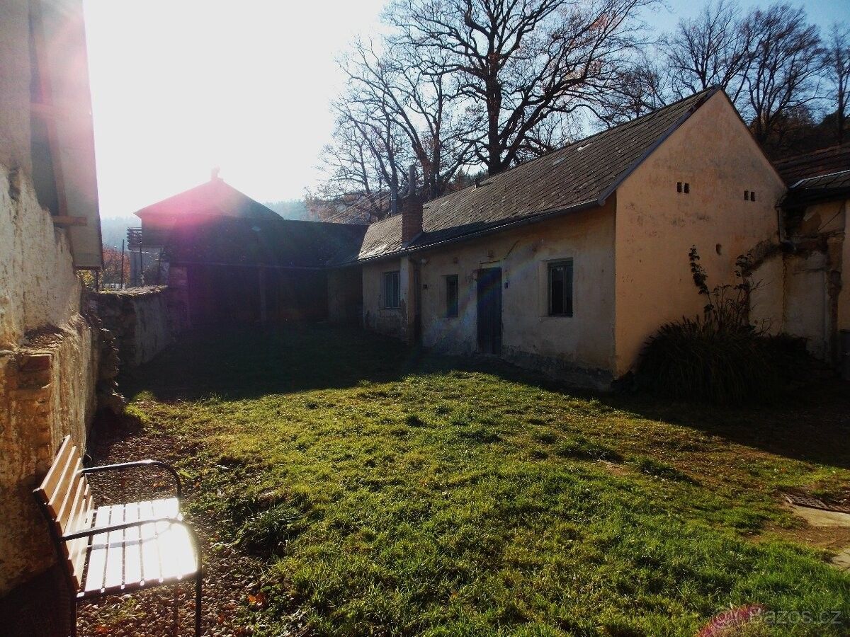 Prodej rodinný dům - Lhenice, 384 02