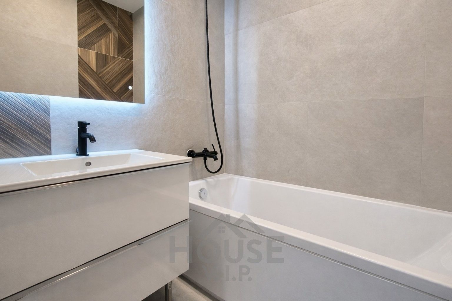 3+1, Lohniského, Praha Hlubočepy, 68 m² - 1