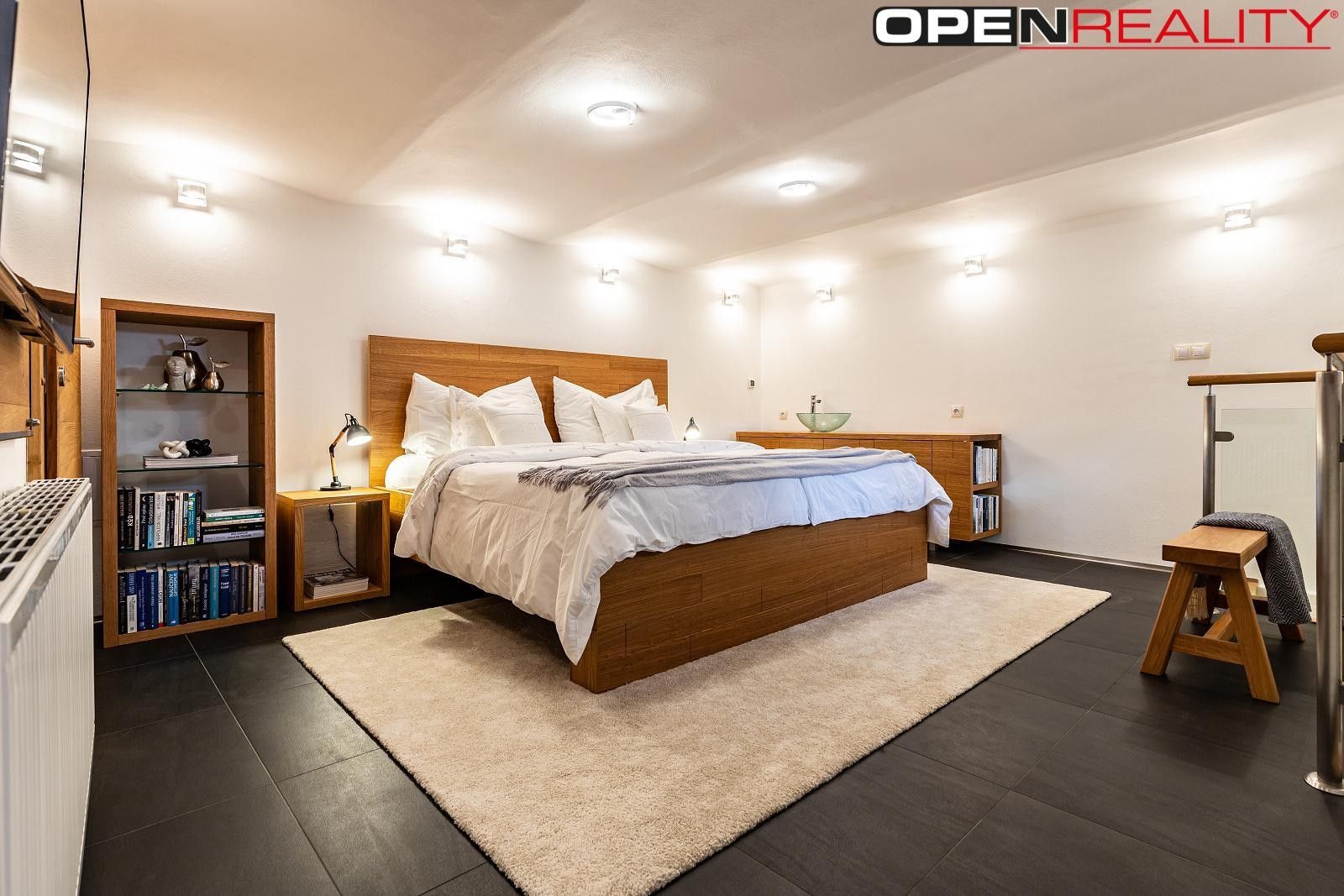 Prodej dům - Vinařská, Dolní Bojanovice, 367 m²