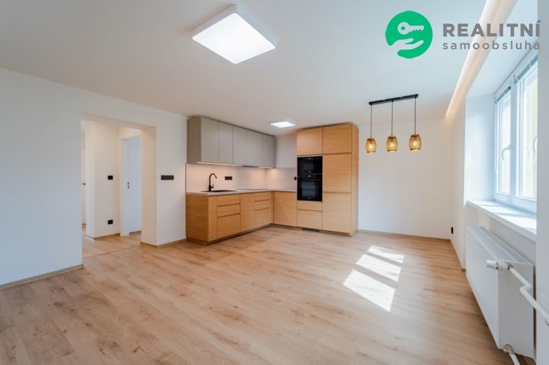 Prodej byt 3+kk - Oblouková, Opava, 62 m²