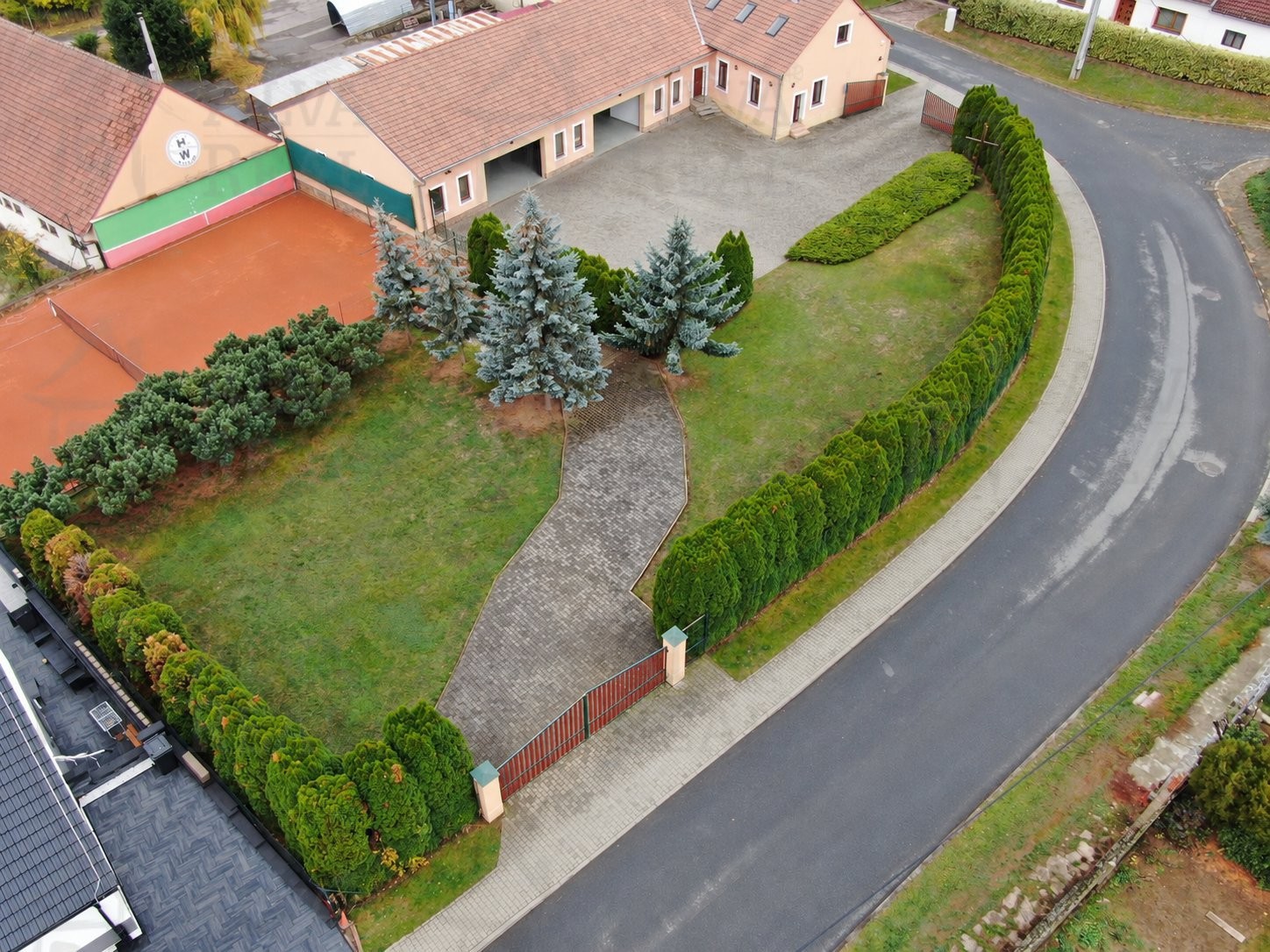 Prodej pozemek pro bydlení - Veverské Knínice, 694 m² - 2