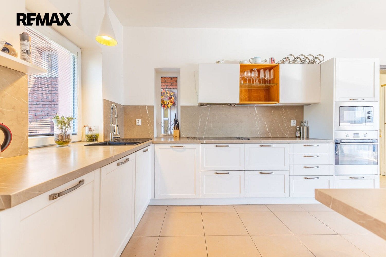 Rodinný dům · 228 m² · Hradečno - Nová Ves, okres Kladno - 3