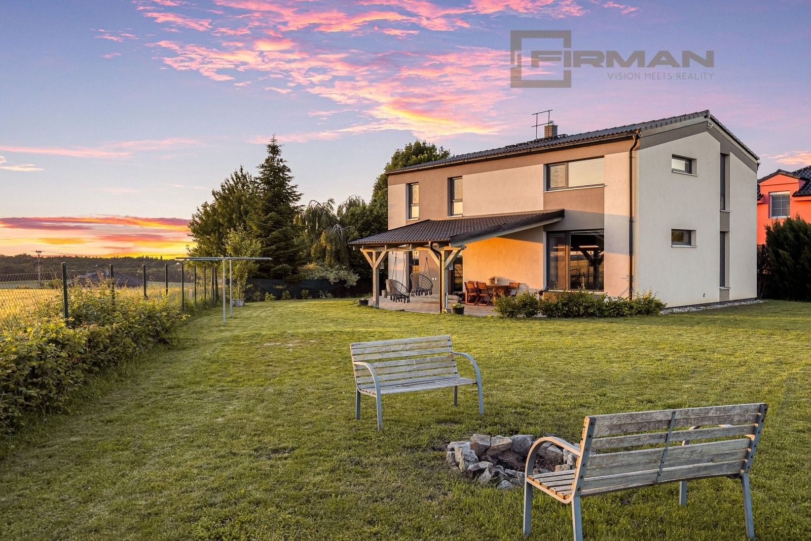 Rodinné domy, Lipanská, Úvaly, 178 m²