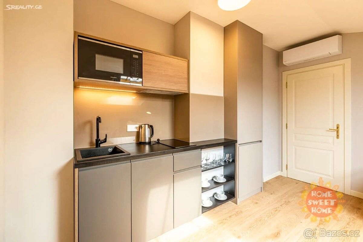 Pronájem byt - Praha, 110 00