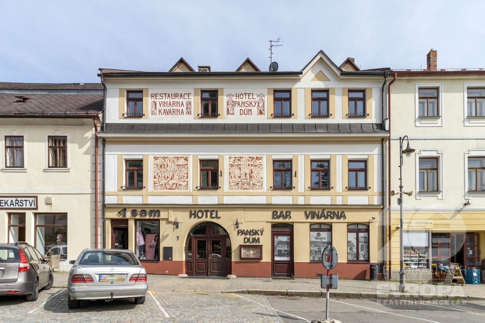 Ubytovací zařízení, Vratislavovo náměstí, Nové Město na Moravě, 1 100 m²