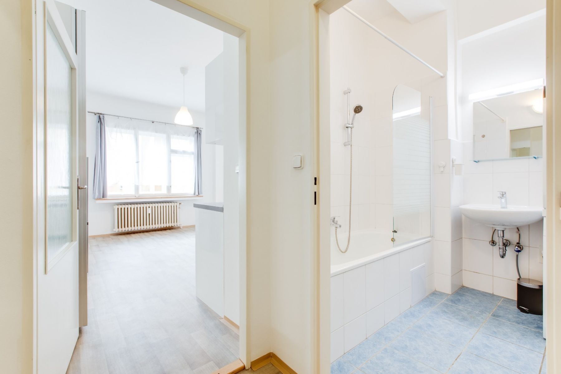 Pronájem byt 1+kk - Sokolovská, Praha - Karlín, 28 m² - 5
