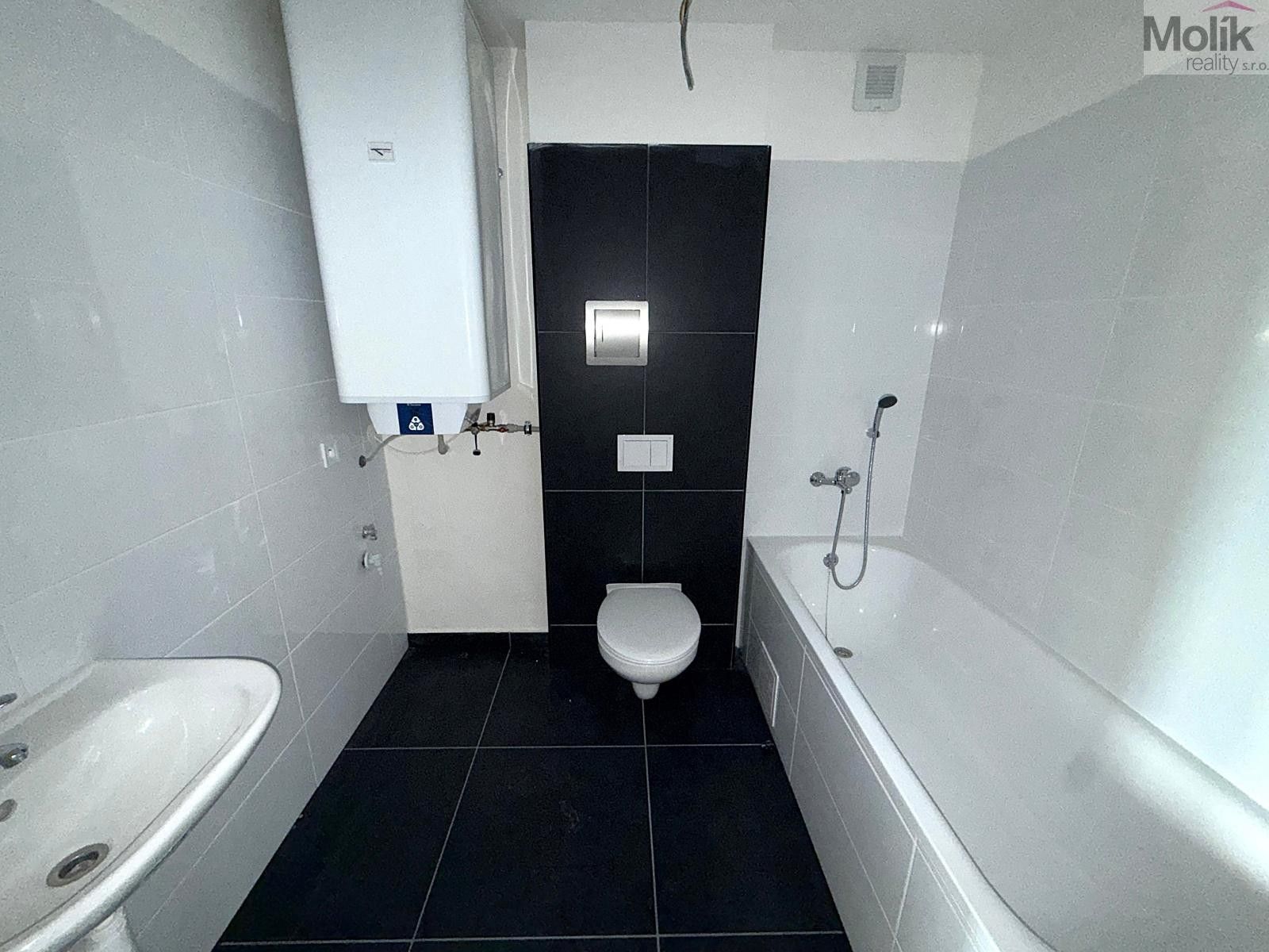 Byt 2+kk · 50 m² · Žižkovo náměstí, Chomutov - 4