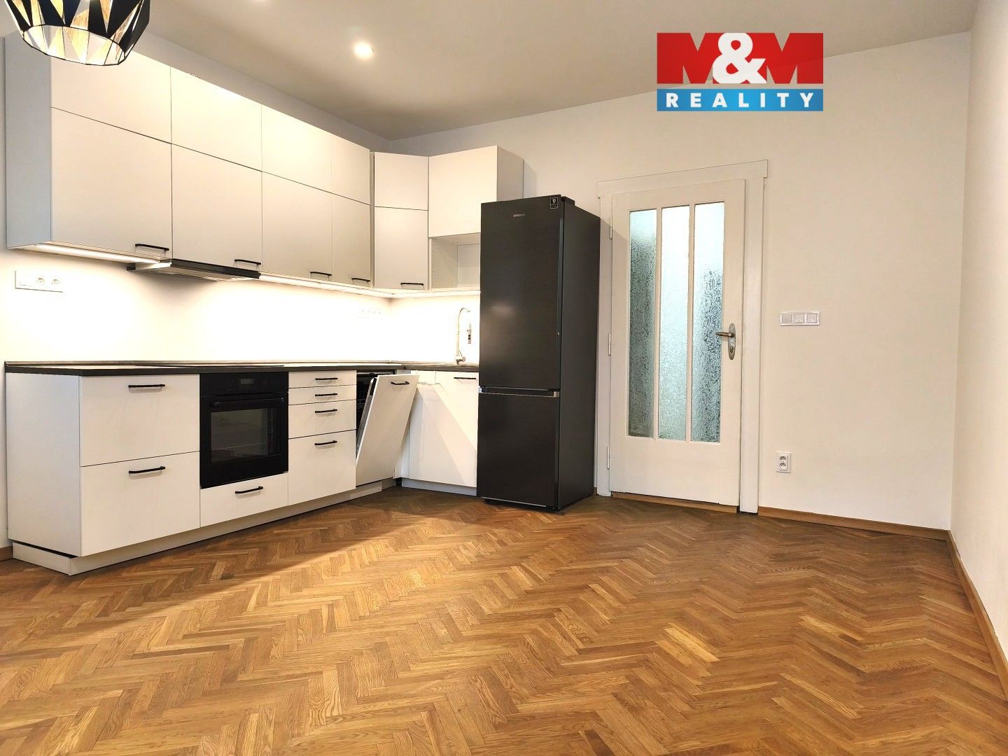 2+kk, Na nivách, Praha, 44 m²