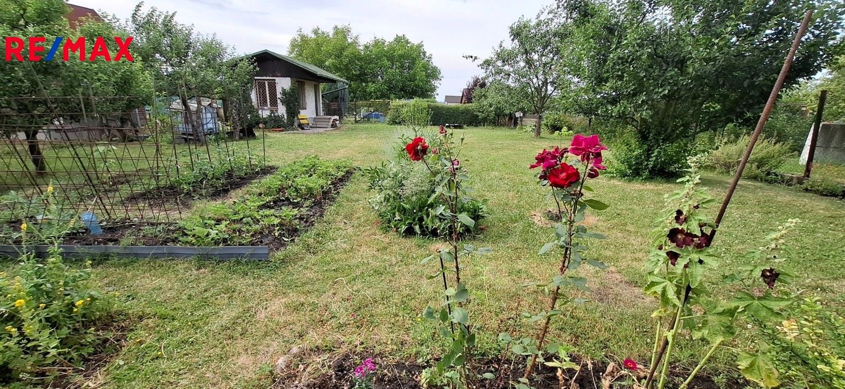 Zahrady, Odolena Voda, 474 m²