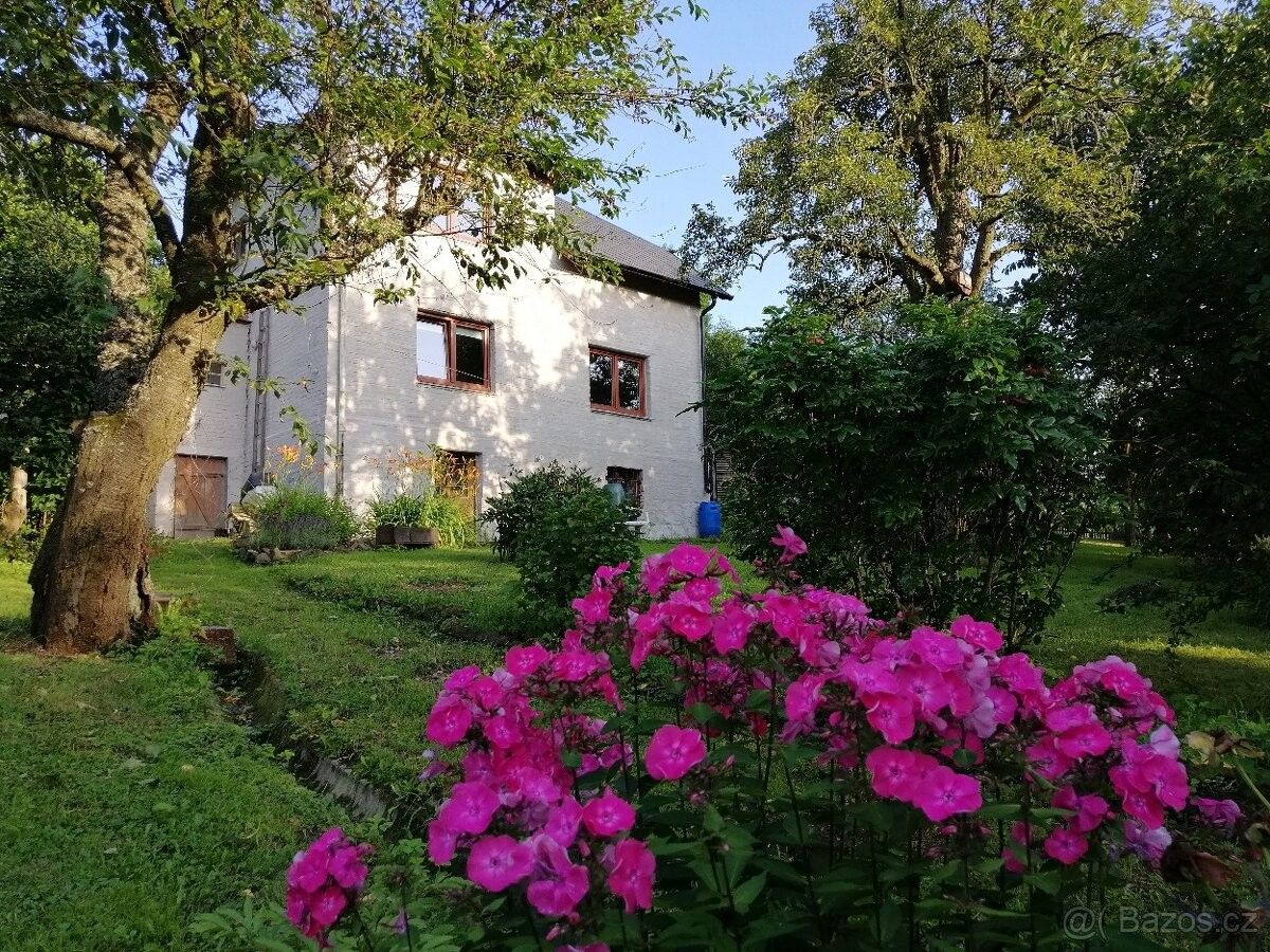 Rodinné domy, Vojkovice nad Ohří, 362 73