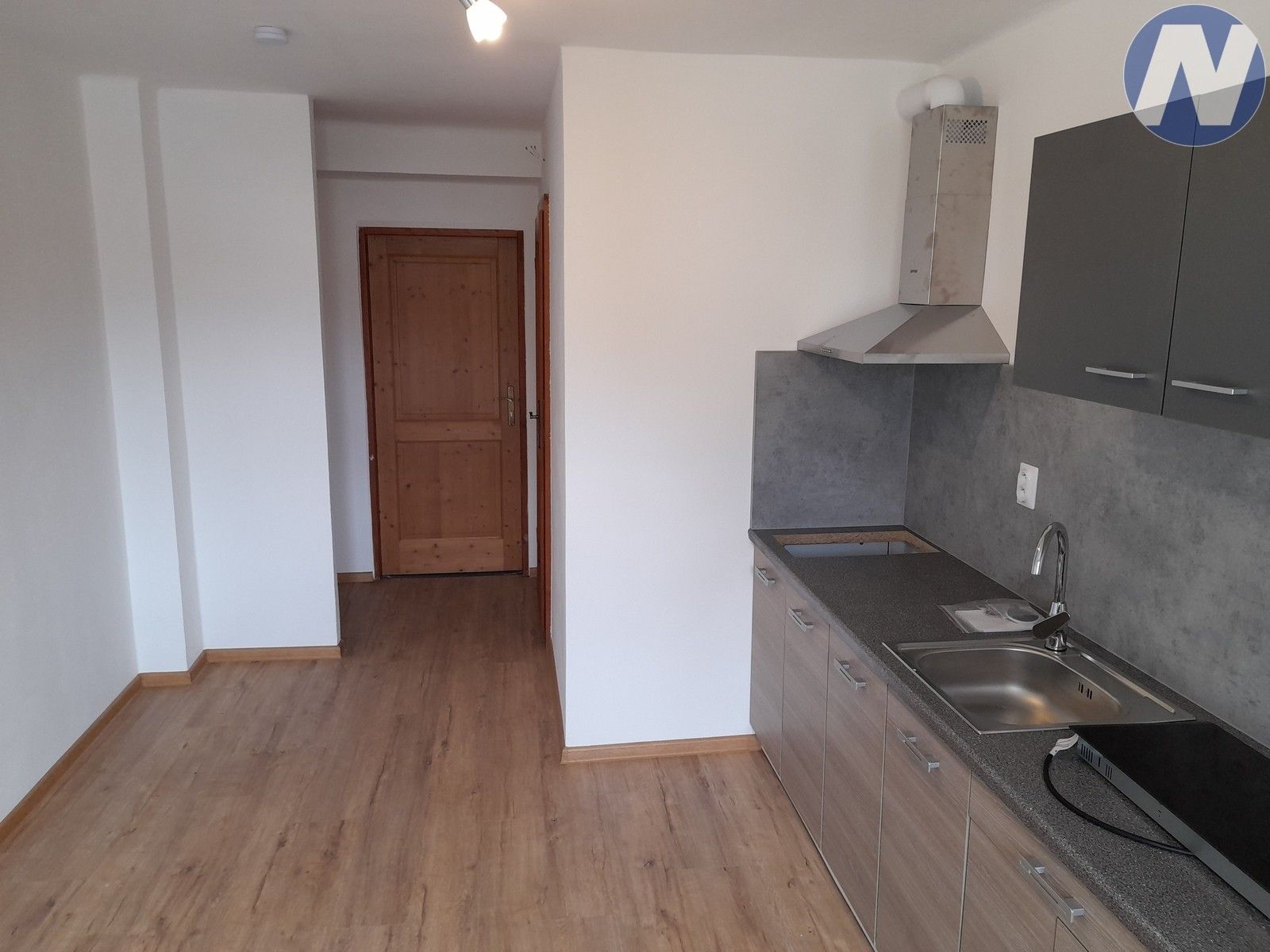 2+kk, Komenského, Husinec, 34 m²