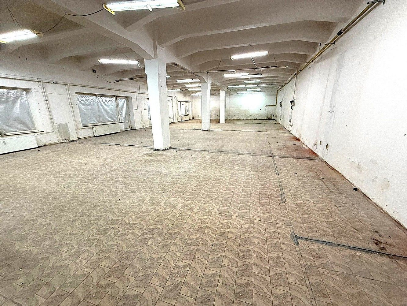 Sklady, Přerov - Přerov I-Město, Olomoucký kraj, 300 m² - 2