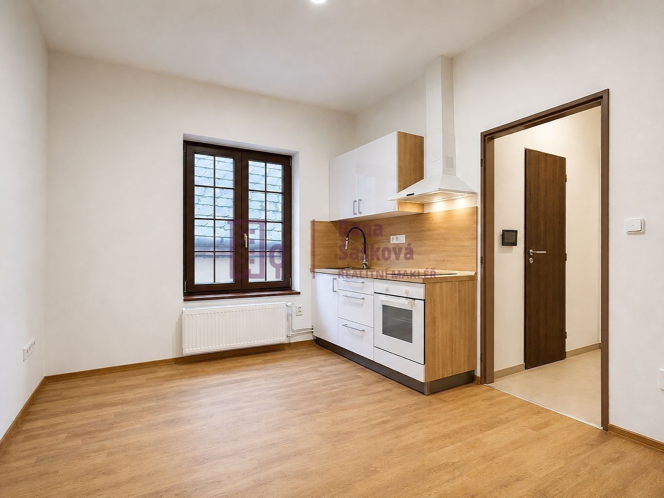 1+kk, nám. Míru 165, Jindřichův Hradec I, 20 m²