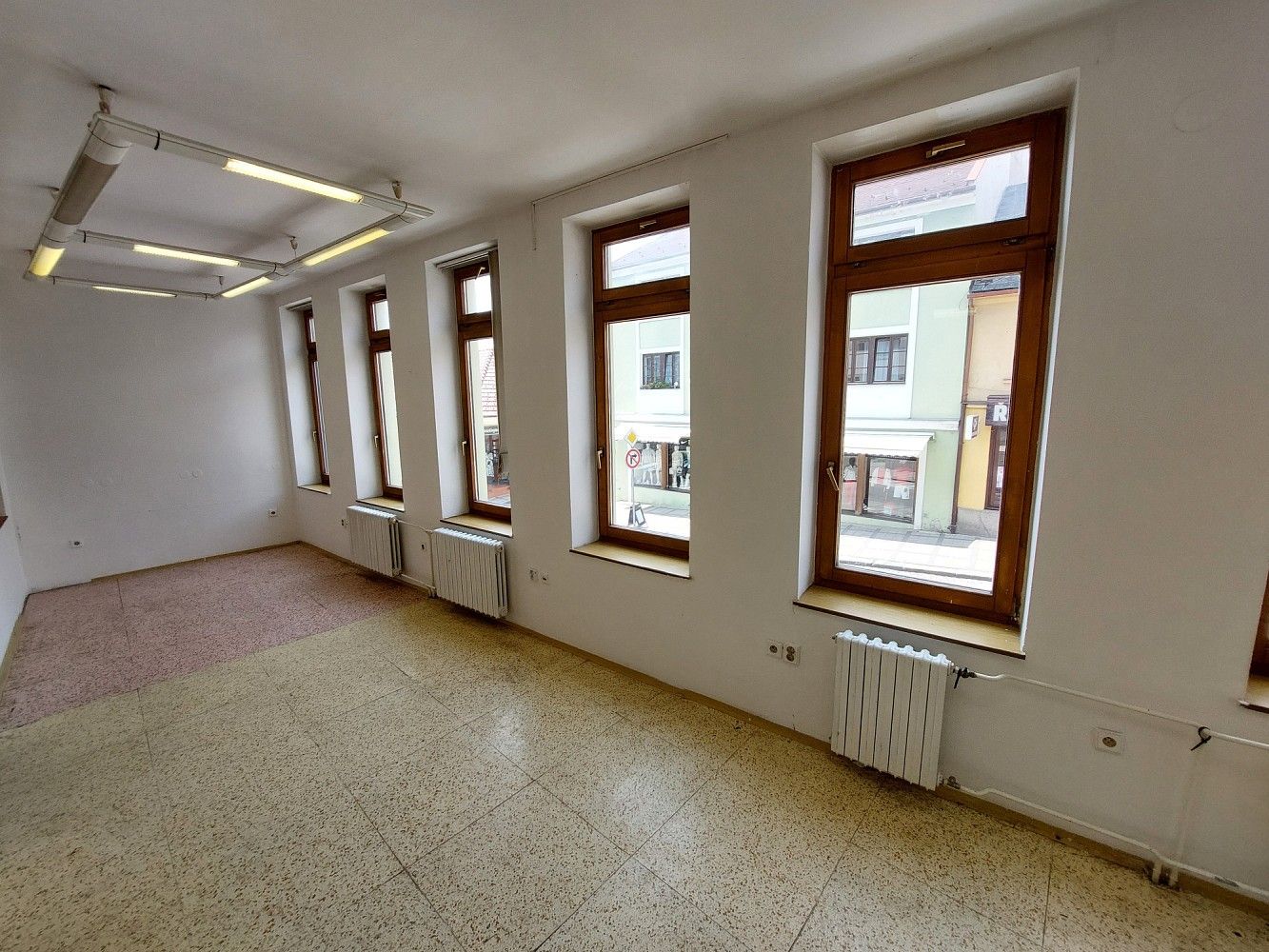 Obchodní prostory, Uherský Brod, okres Uherské Hradiště, Zlínský kraj, 71 m² - 2