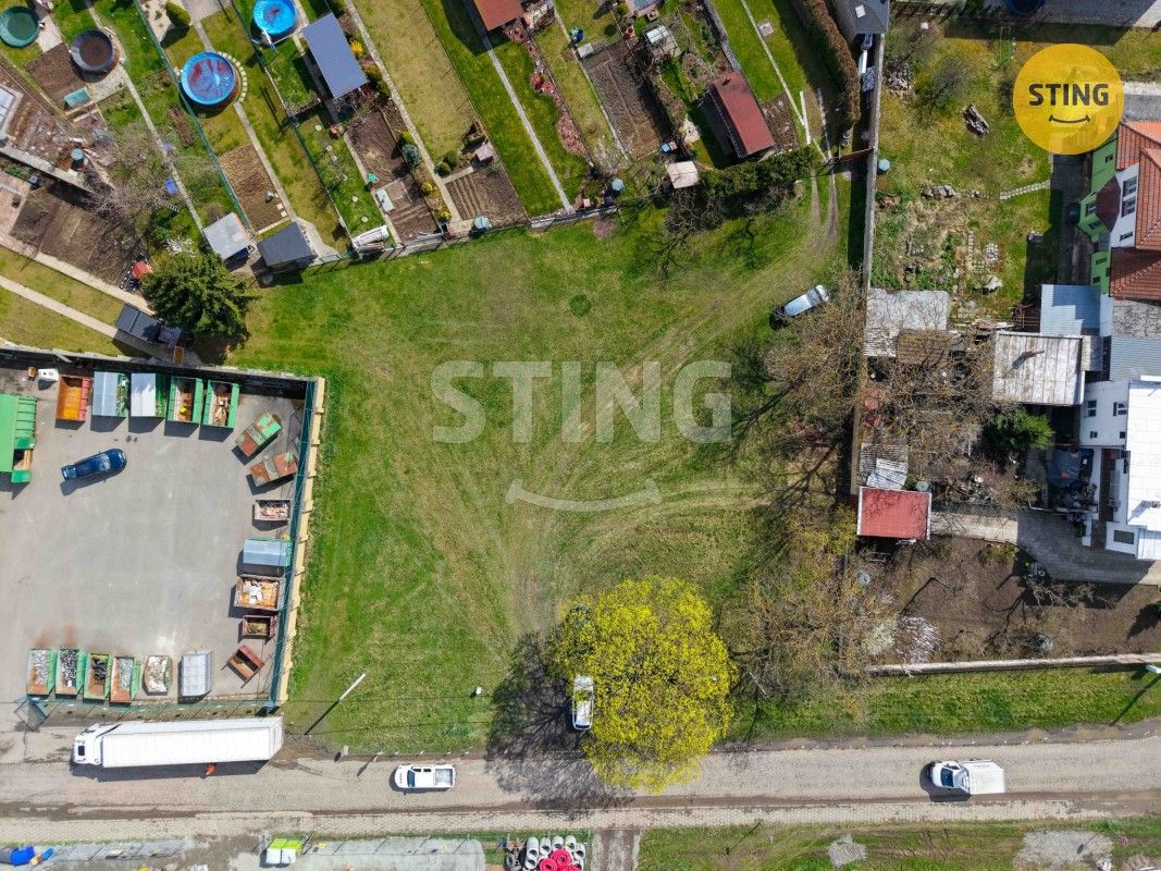 Pozemky pro bydlení, Nádražní , Chropyně, 1 651 m² - 2
