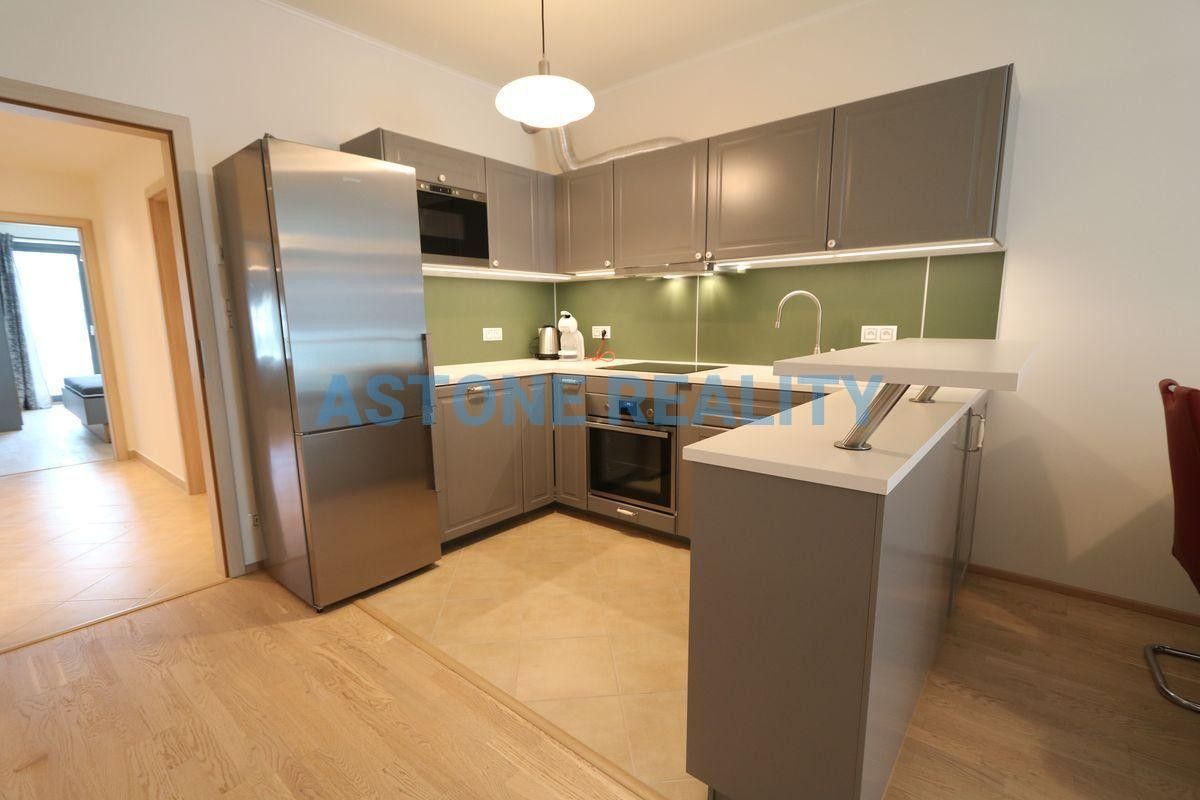 Prodej byt 4+kk - Olšanská , Praha, 104 m²