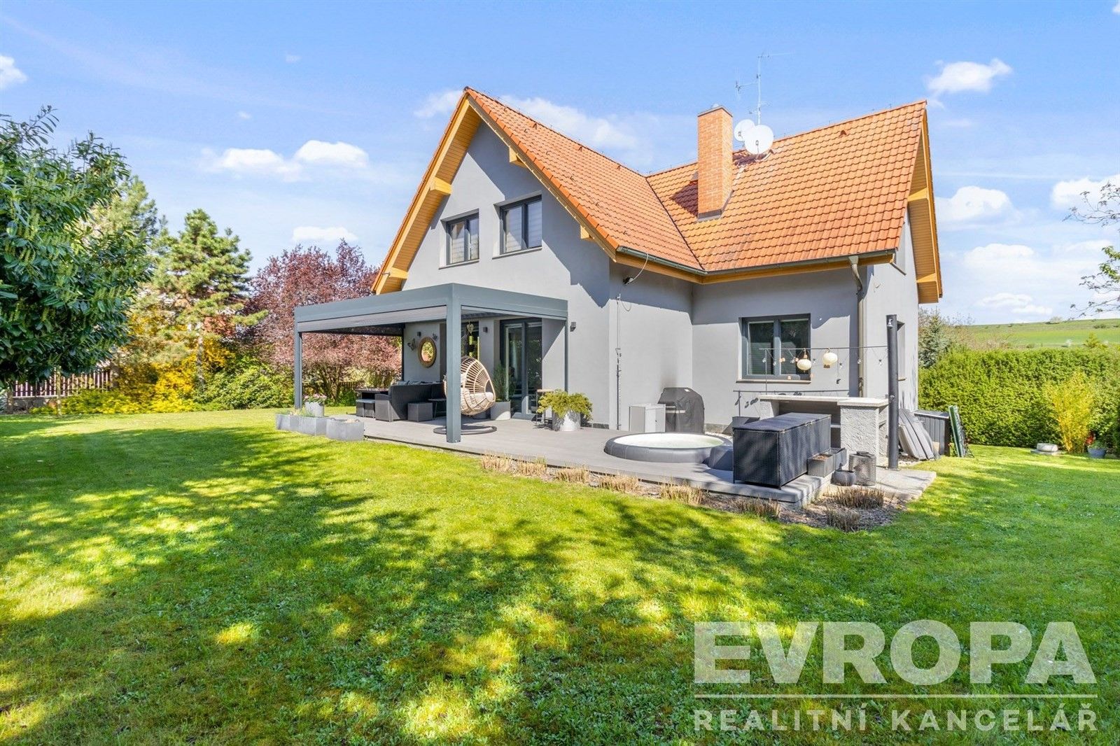 Prodej rodinný dům - Pod Hájem, Tuchoměřice, 205 m²