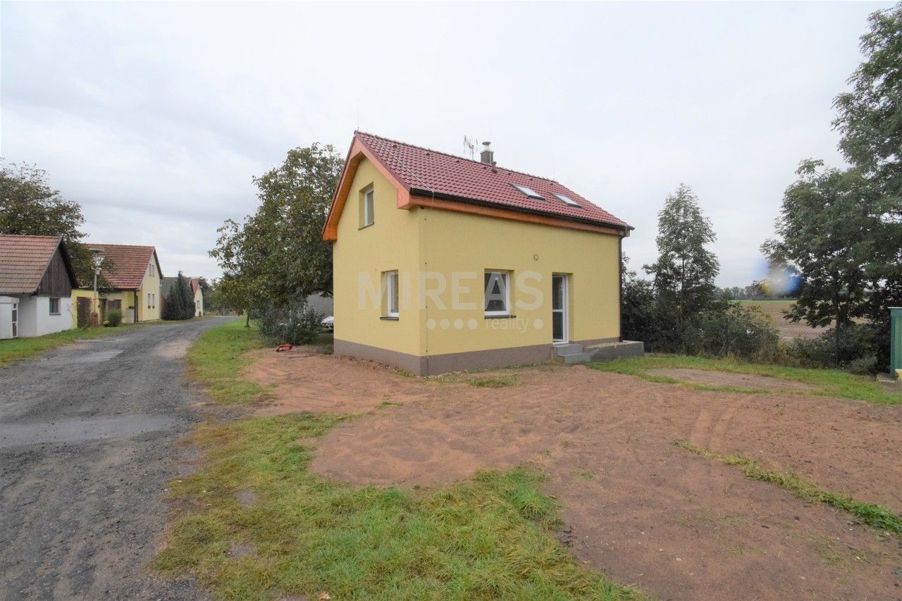 Prodej rodinný dům - Šnepov, Ostrá, 80 m²