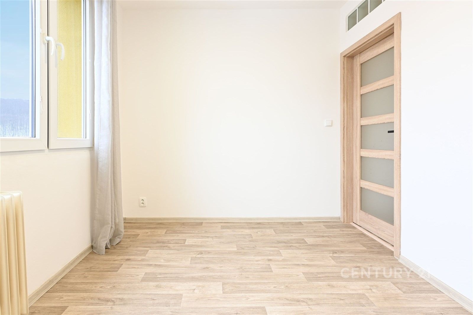Byt 2+kk · 42 m² · Holešická 4740, Chomutov - 4