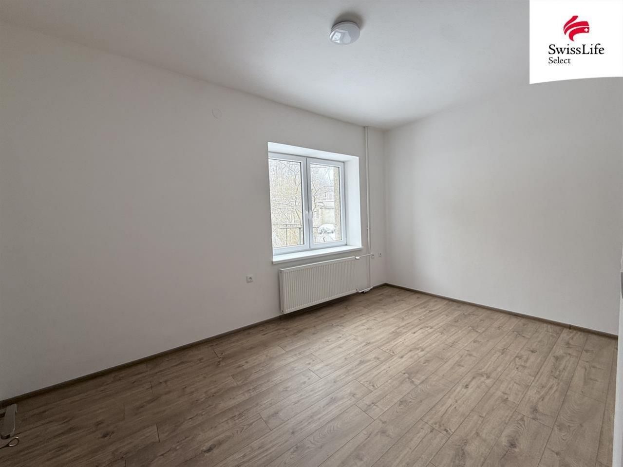 Pronájem byt 1+kk - Spojenců, Úpice, 33 m²