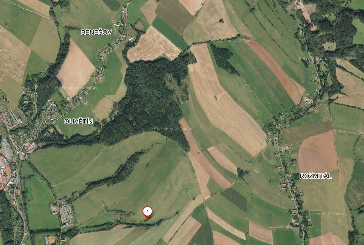 Louky, třída Osvobození, Broumov, 2 199 m² - 2