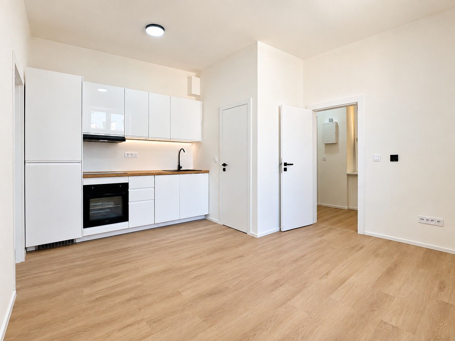 2+kk, Nuselská, Praha - Michle, 44 m² - 1