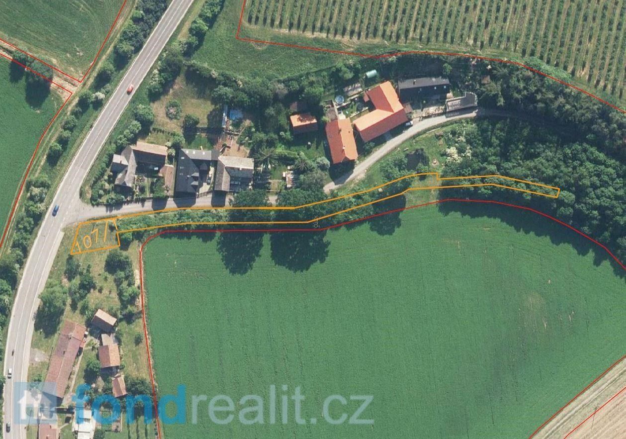 Prodej pozemek - Dolany, 1 627 m²