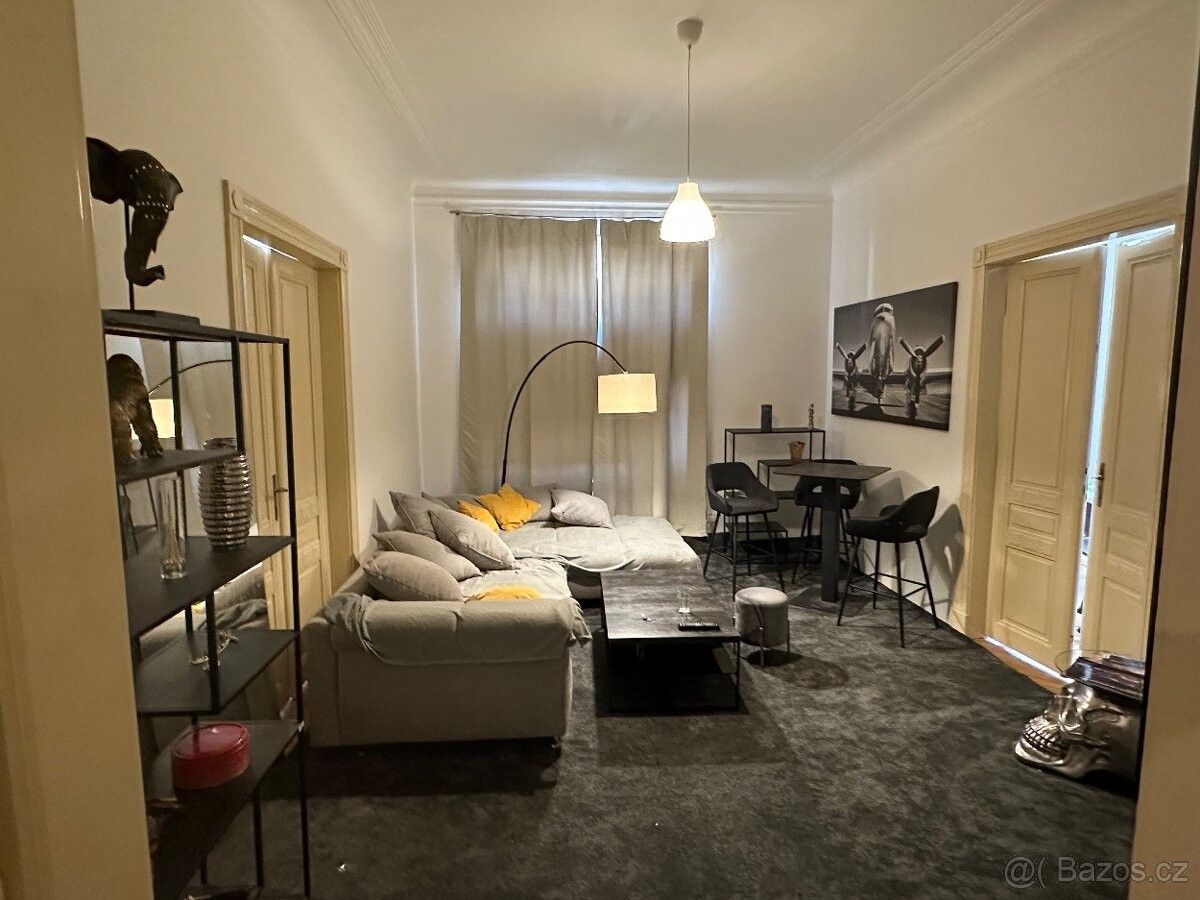 Pronájem byt 4+1 - Praha, 110 00, 140 m²
