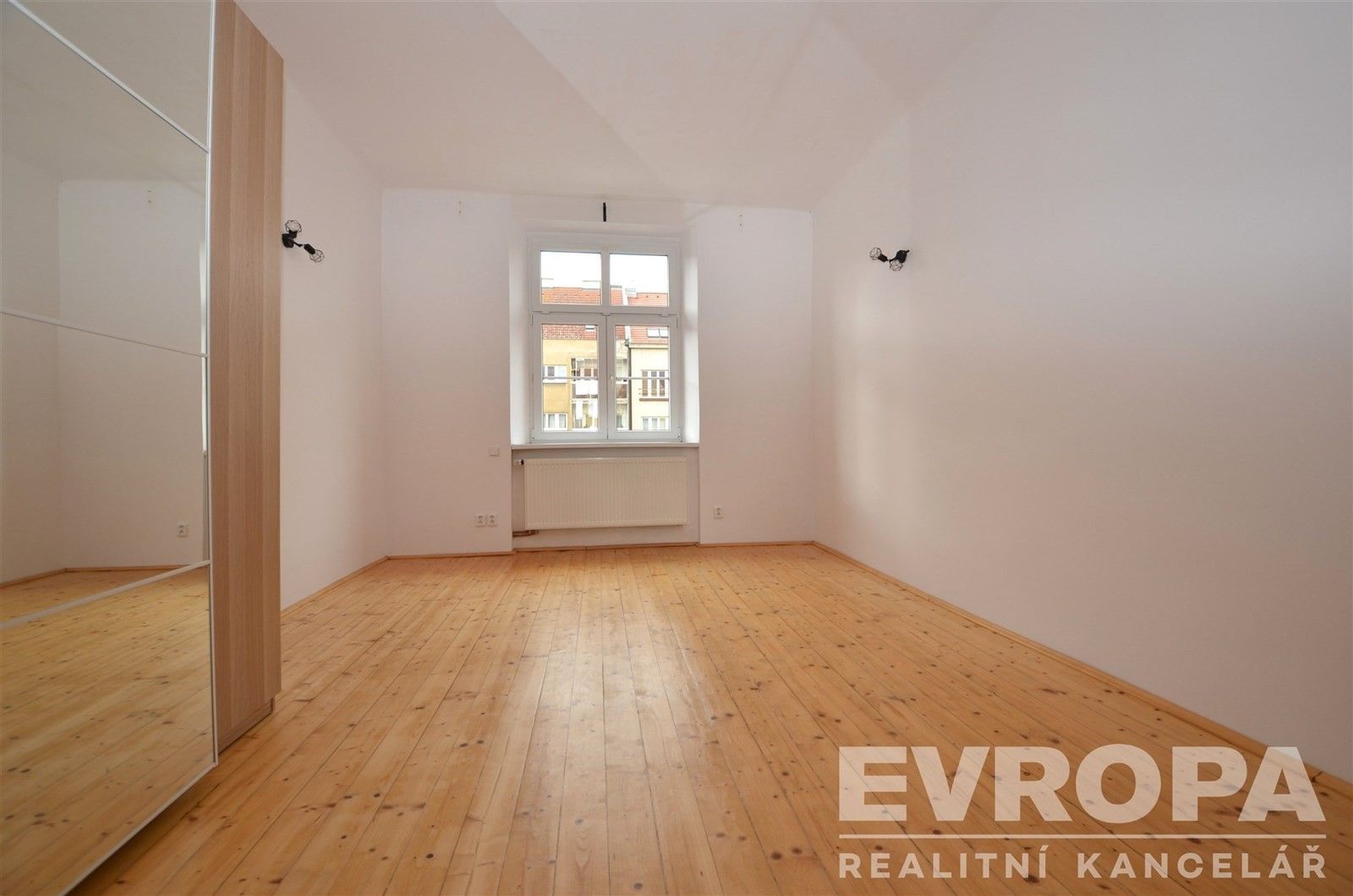 Pronájem byt 2+kk - 5. května  , Praha, 51 m² - 5