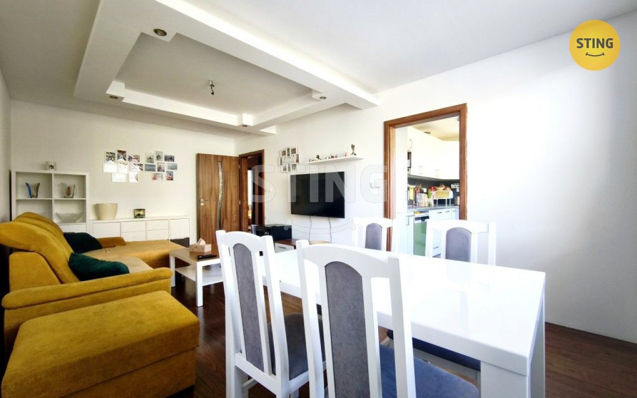 4+1, Bezděkov, Velké Meziříčí, 89 m²