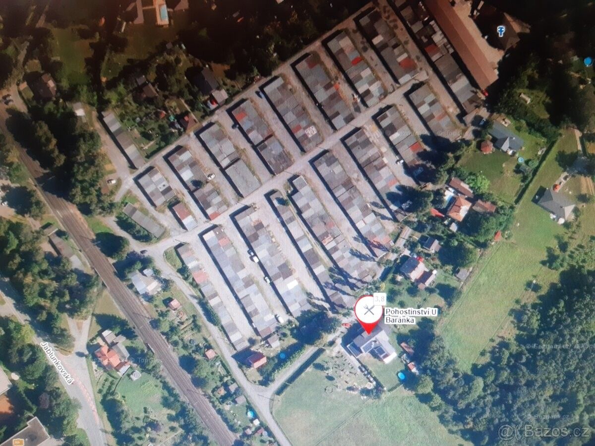 Garáže, Třinec, 739 61