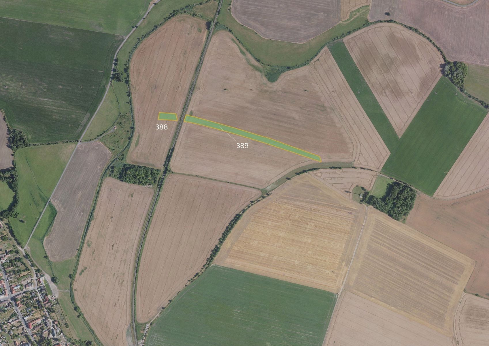 Zemědělské pozemky, Luštěnice