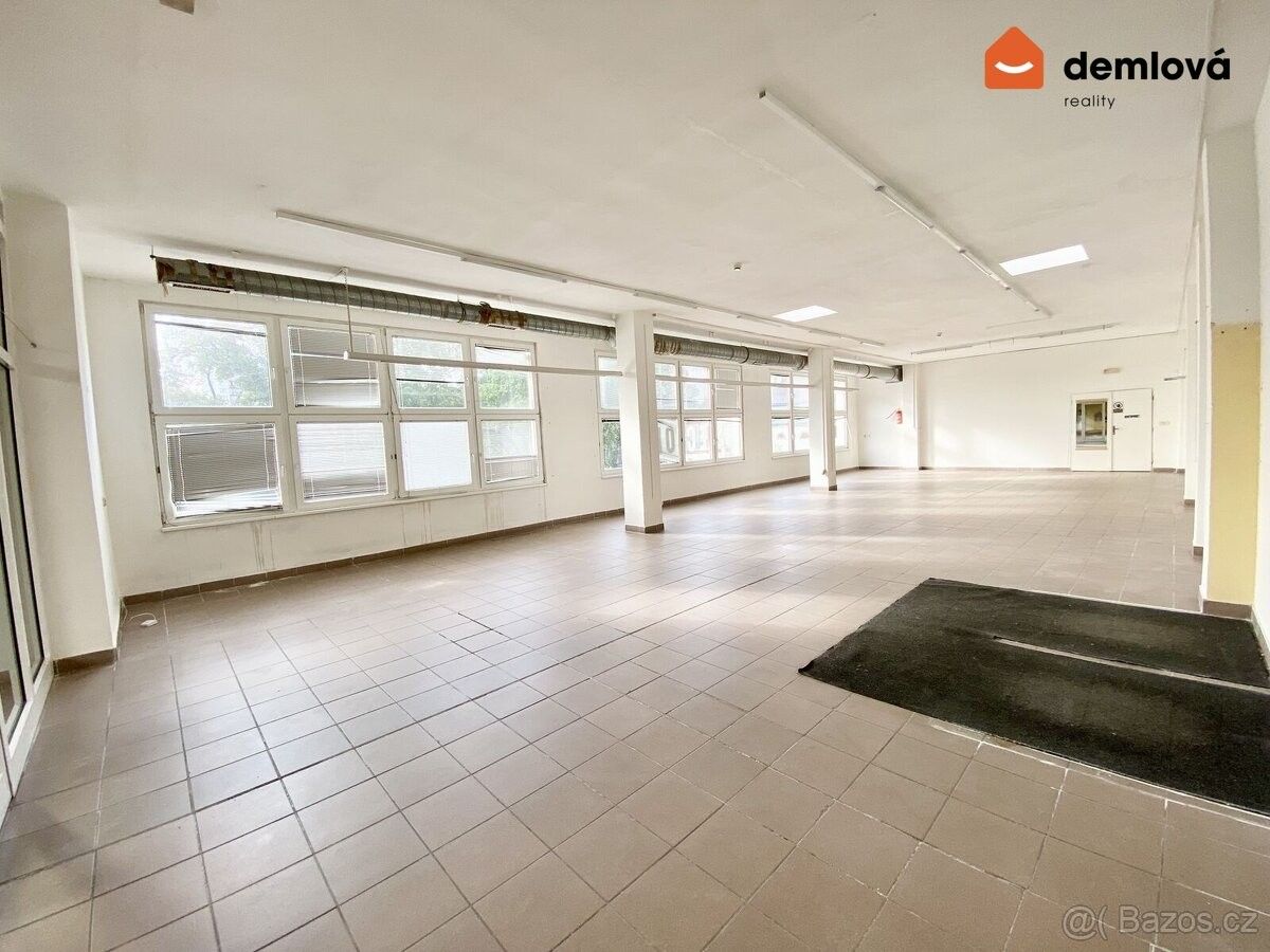 Pronájem obchodní prostory - Ostrava, 700 30