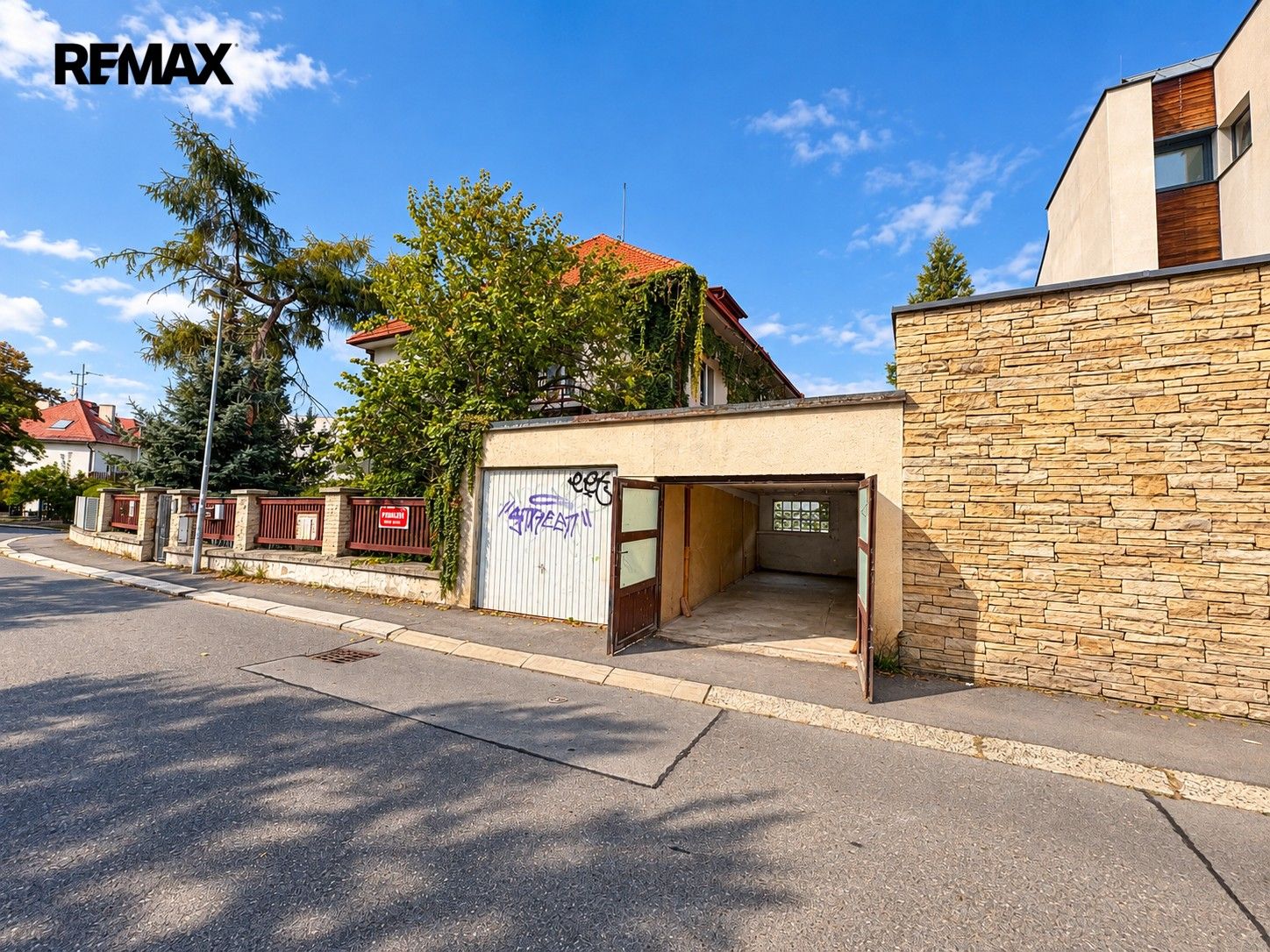 Garáže, V podhájí 629, Praha Podolí, 16 m² - 1