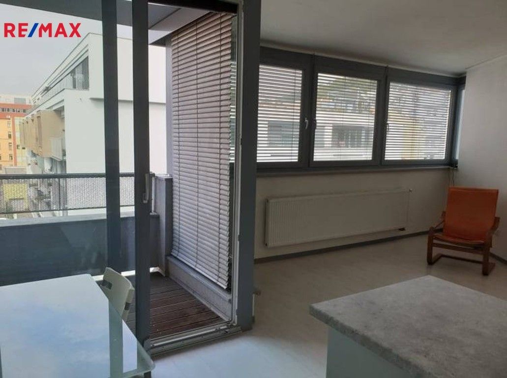 Pronájem byt 1+kk - Kopečná, Brno, 32 m²