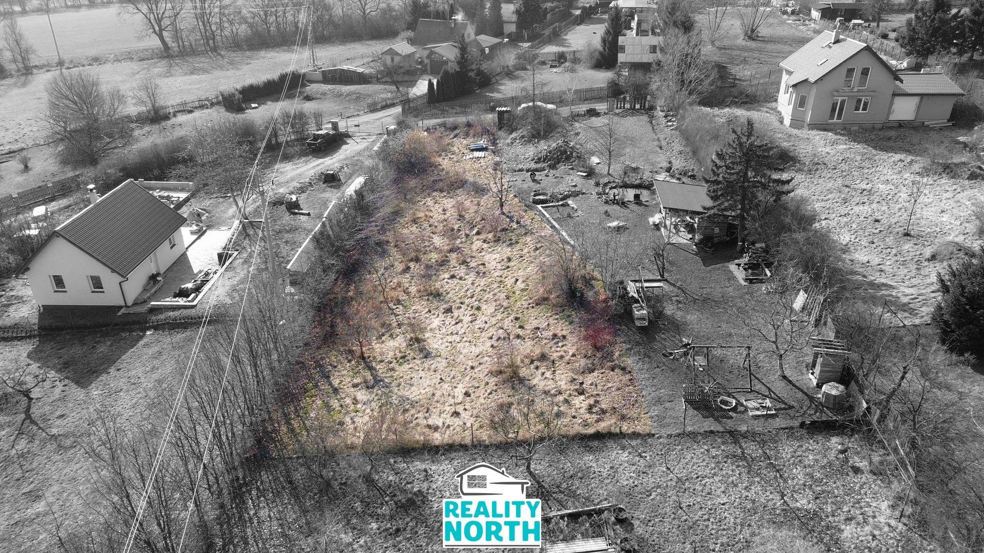 Zahrady, Mokrá, Jílové, 900 m²