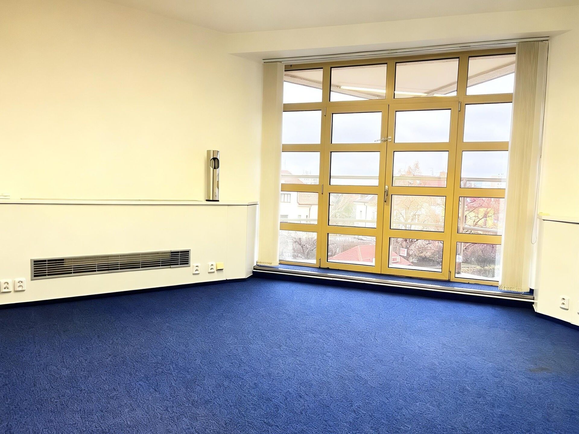 Pronájem kancelář - Michelská, Praha, 65 m²