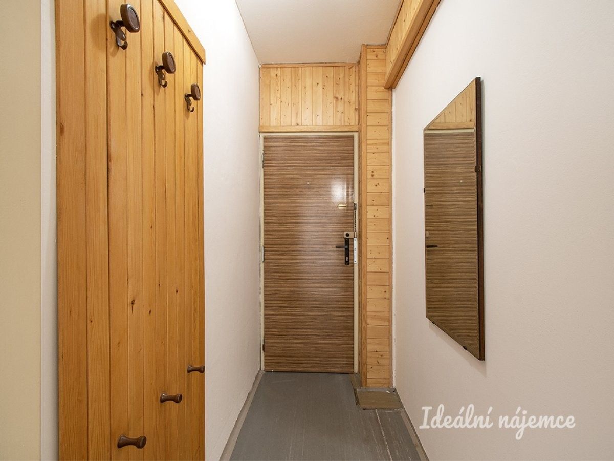 Pronájem byt 1+1 - Ratibořská, Praha, 50 m²