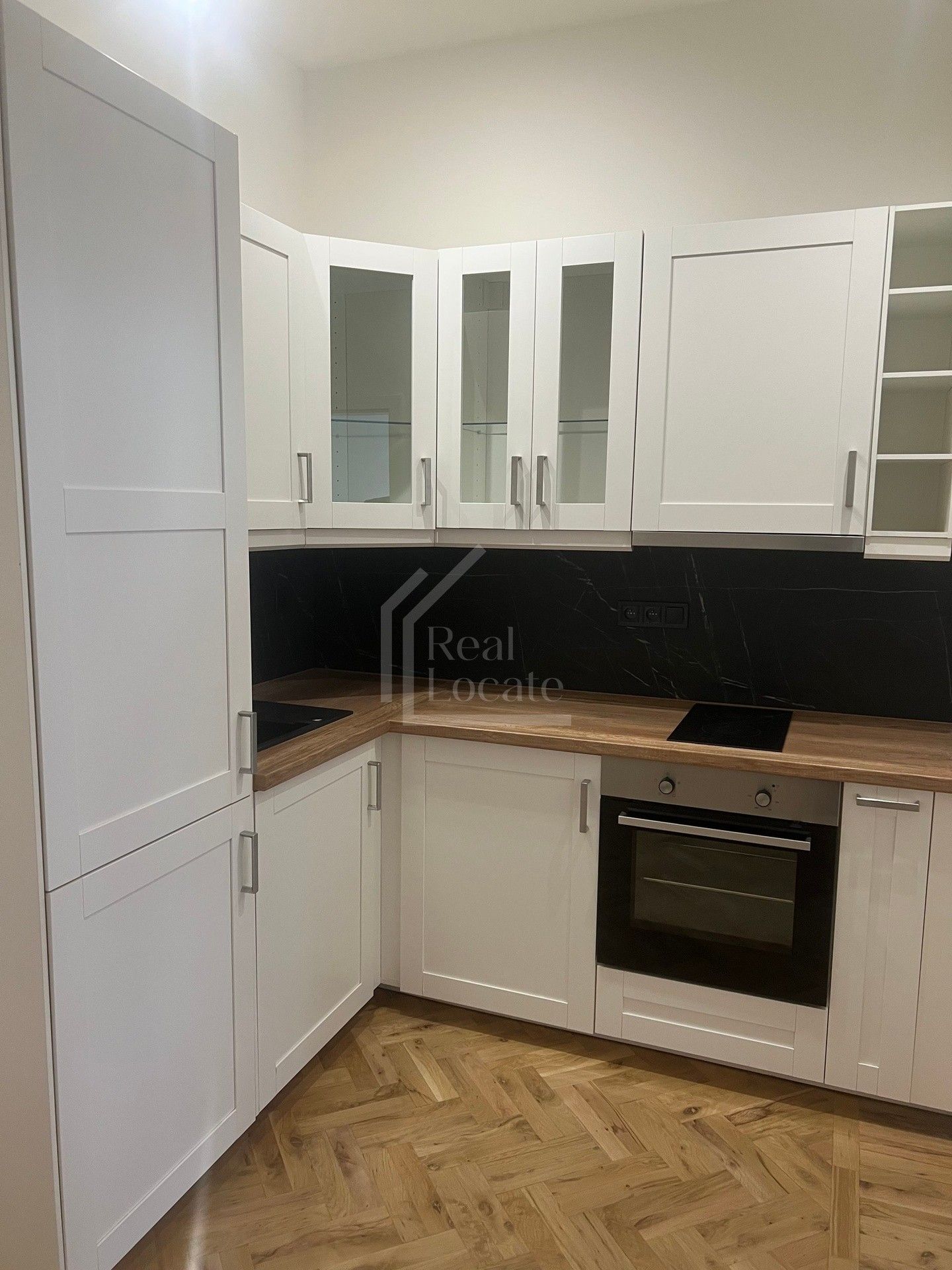 1+1, Plzeňská, Praha, 46 m² - 2