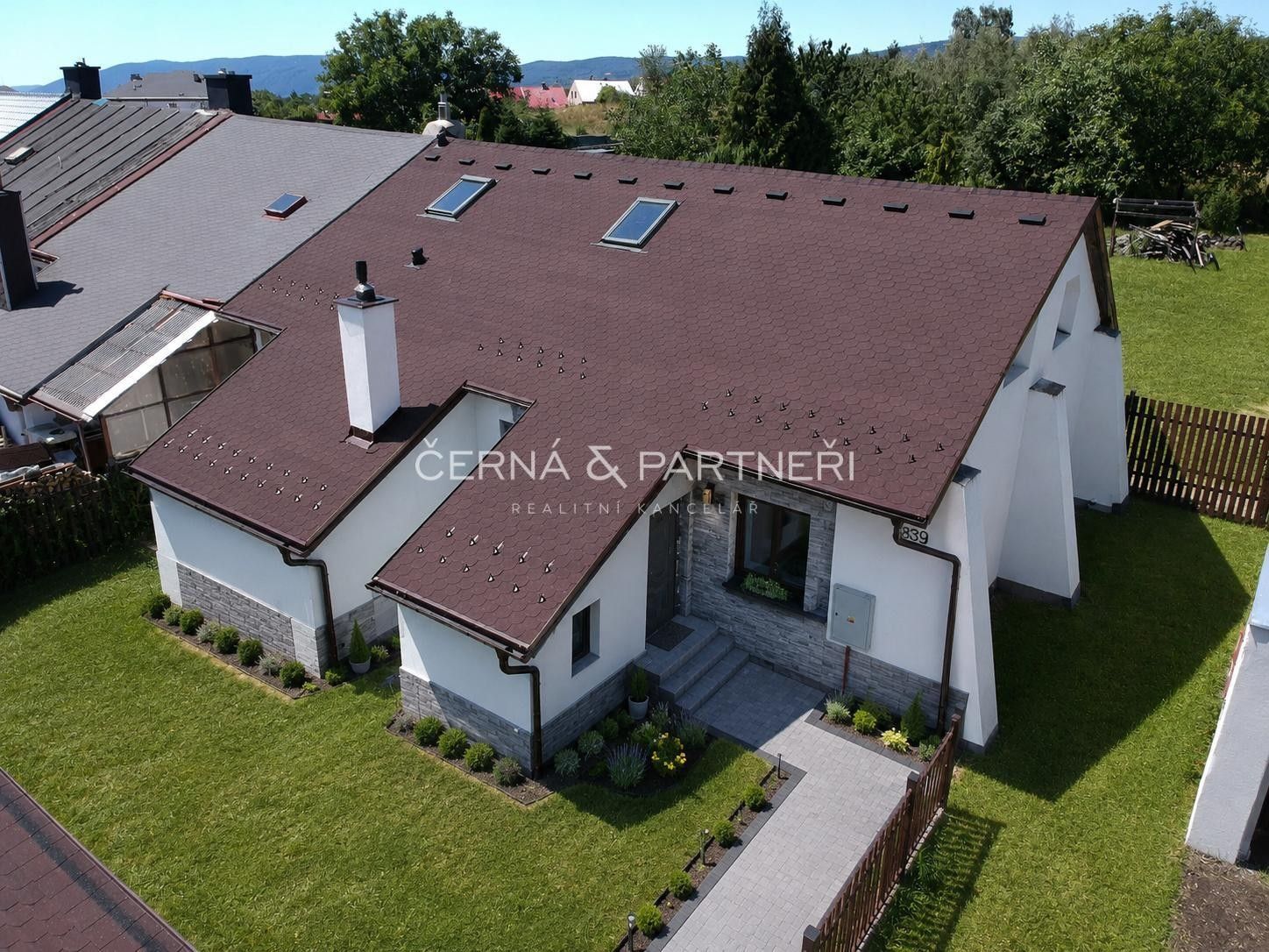 Prodej rodinný dům - Hornická, Lom, 230 m² - 2