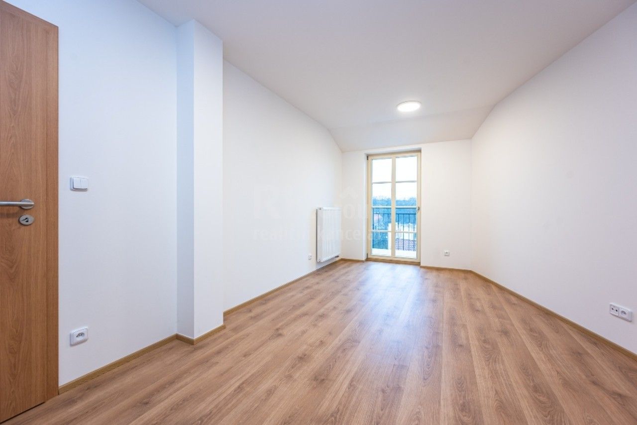 Pronájem byt 2+kk - Komenského náměstí, Slaný, 47 m²