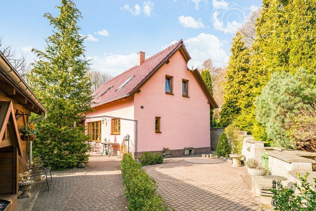Rodinné domy, Česká Kamenice, okres Děčín, Ústecký kraj, 139 m² - 1