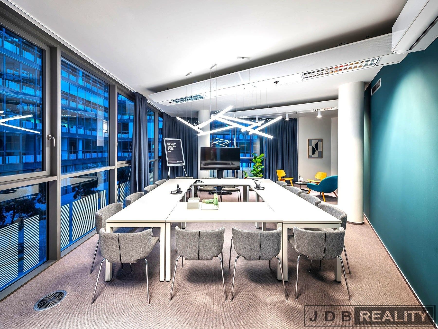 Pronájem kancelář - Karolinská, Praha, 50 m²