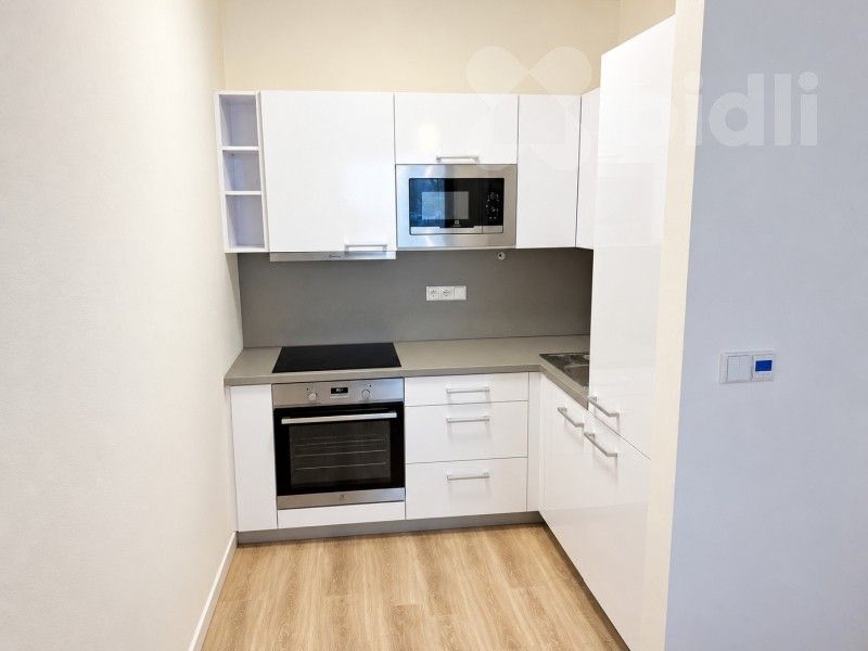 2+kk, Husova 1939, Pardubice Bílé Předměstí, 55 m² - 2