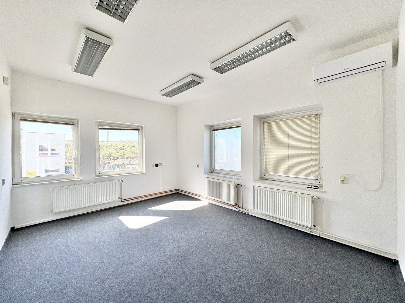 Kancelář, 58 m²