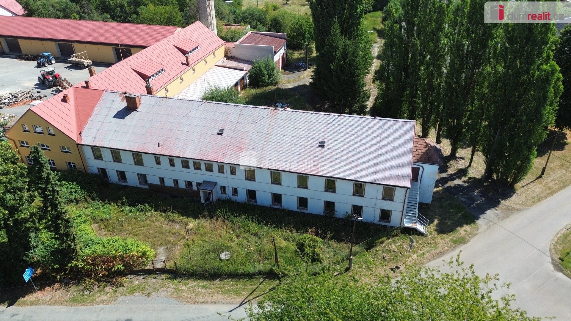 Ubytovací zařízení · 1 218 m² · Zálezly, Skapce - 4