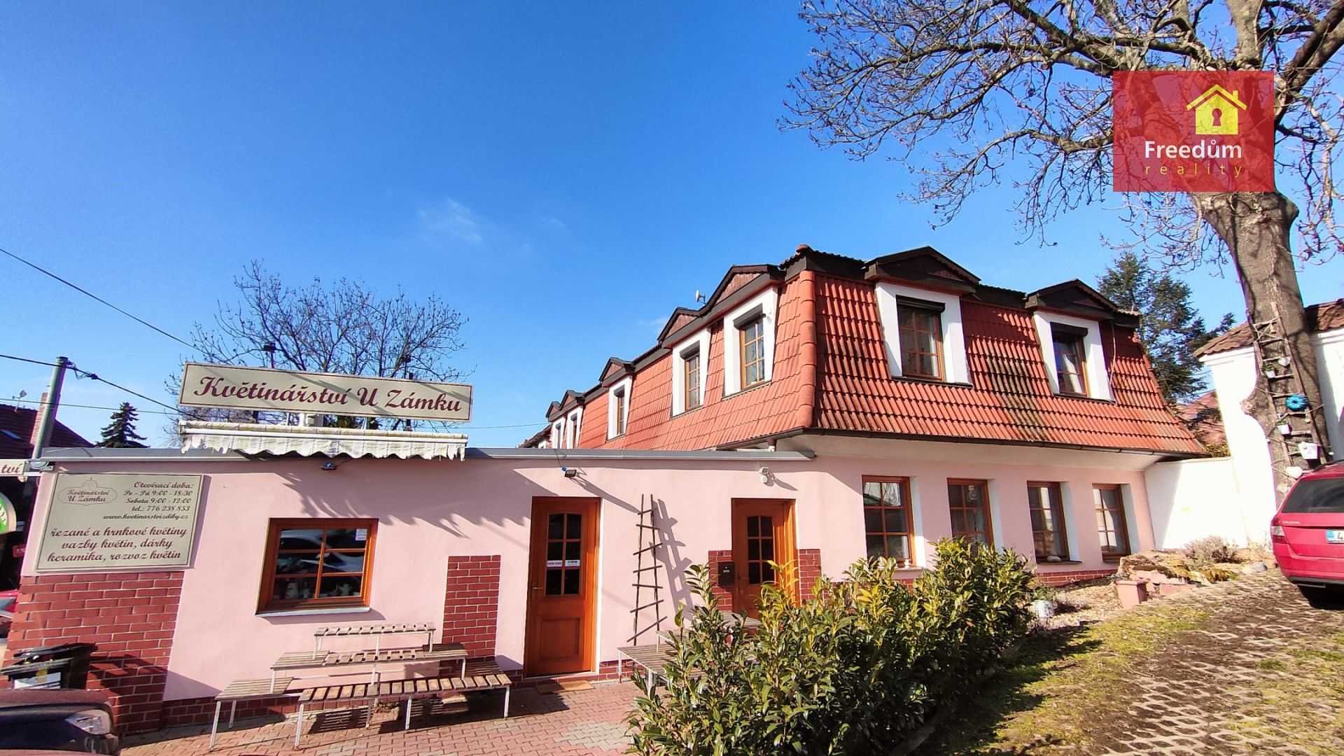 Činžovní domy, Náměstí M. J. Husa, Zdiby, 415 m²