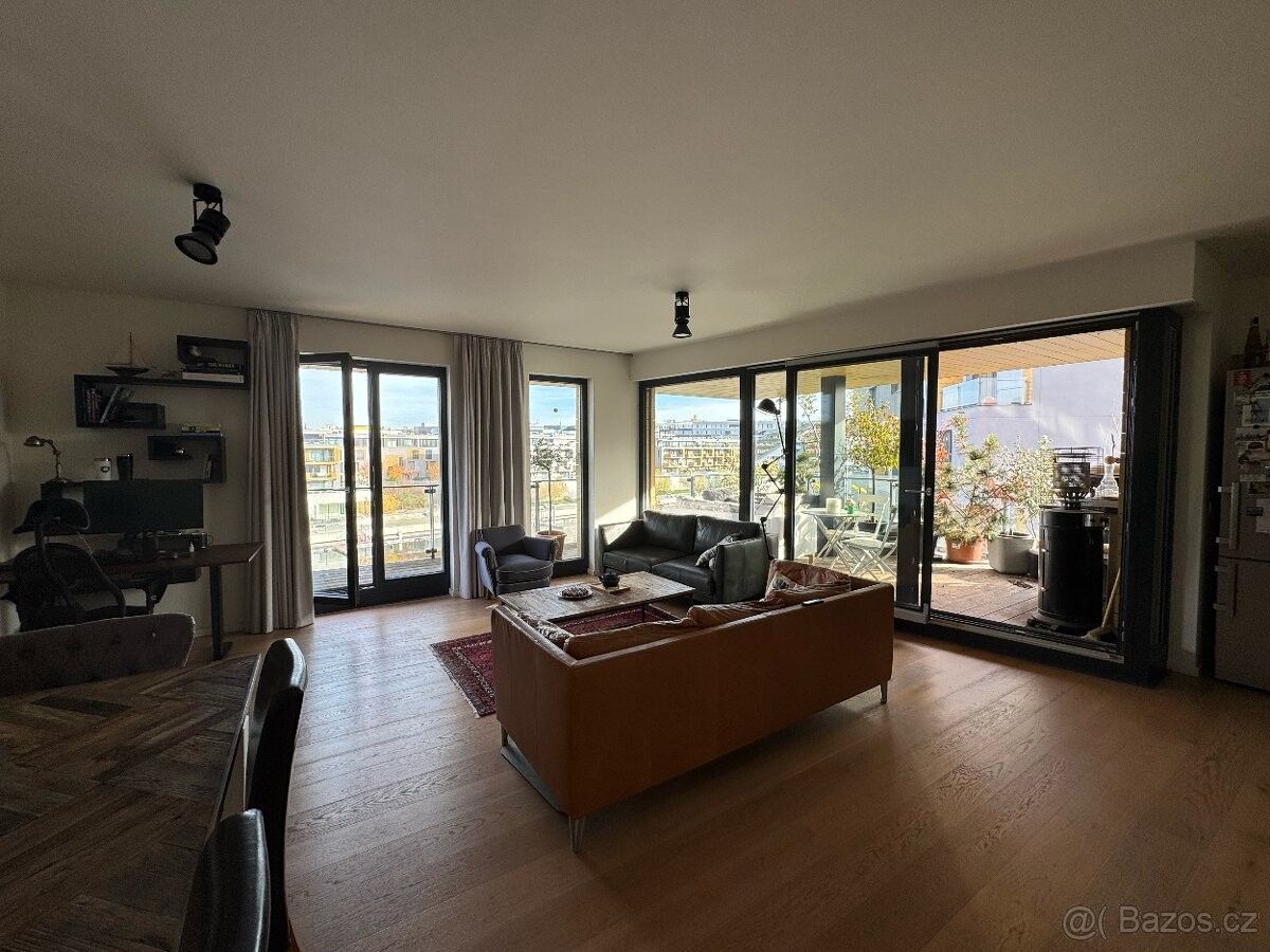 Pronájem byt - Praha, 180 00