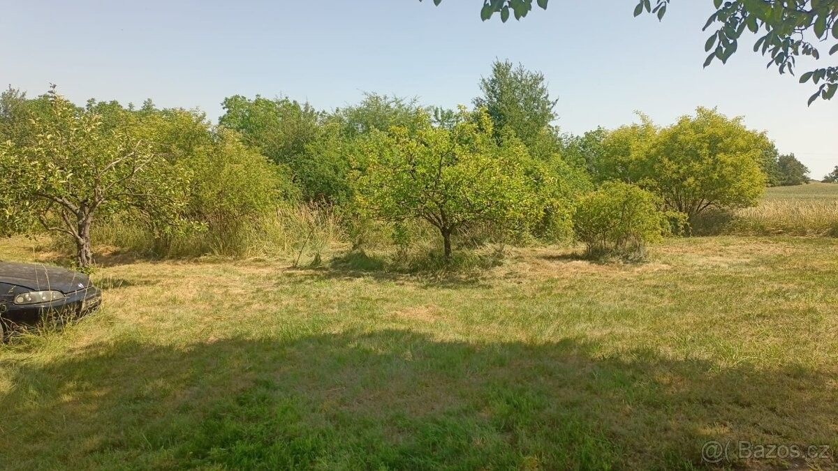 Pozemky pro bydlení, Úžice u Kralup nad Vltavou, 277 45